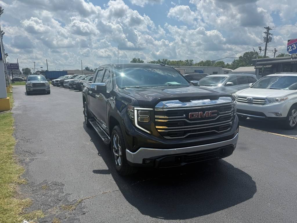 2023 GMC Sierra 1500 SLT — Pickup Truck — 20,878 mi — Lebanon, TN