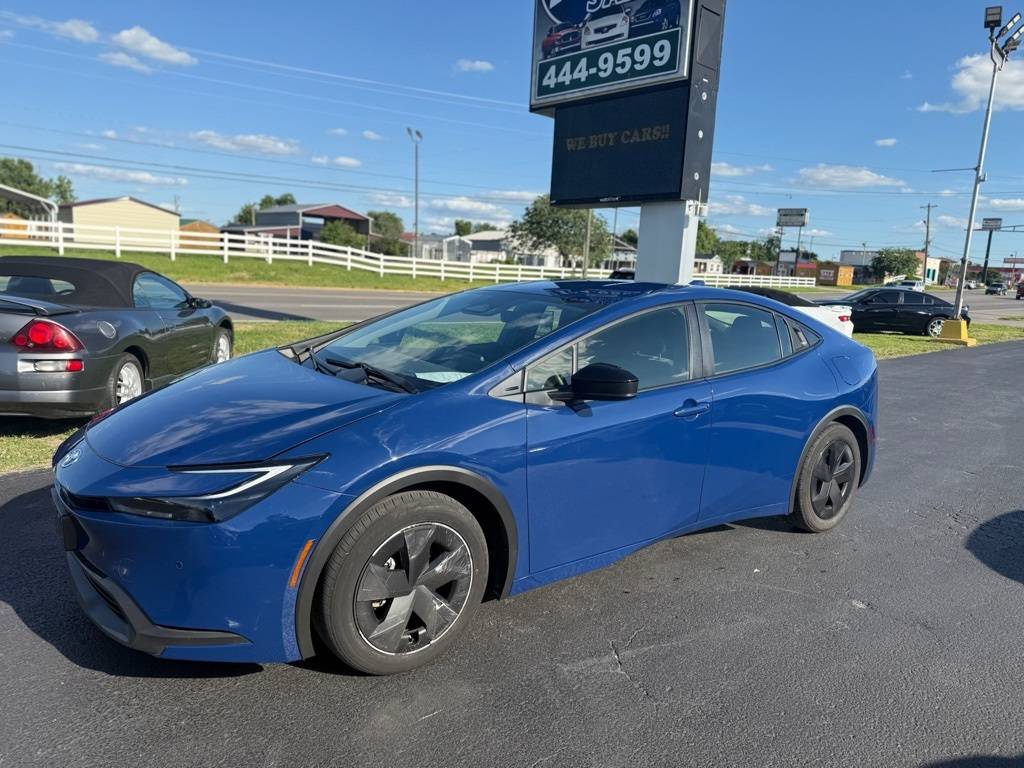 2024 Toyota Prius Limited — Hatchback — 21,115 mi — Lebanon, TN