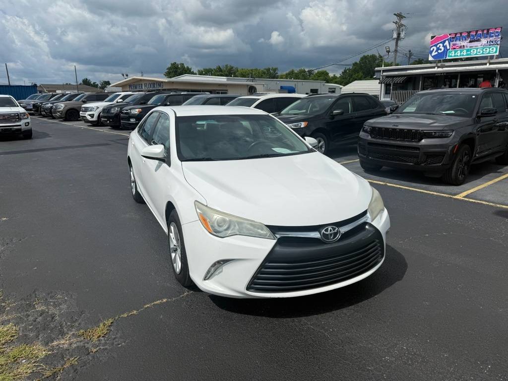 2015 Toyota Camry XLE — Sedan — 136,340 mi — Lebanon, TN