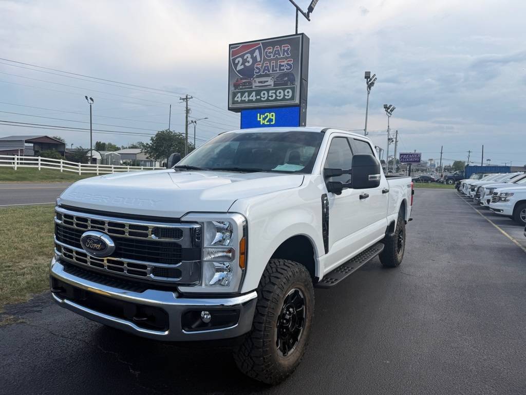 2025 Ford Super Duty F-350 XLT — Pickup Truck — 5,133 mi — Lebanon, TN