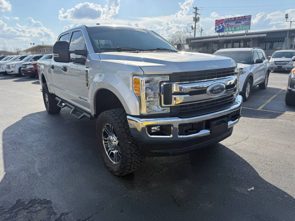 2017 Ford Super Duty F-250 XLT — Pickup Truck — 99,690 mi — Lebanon, TN