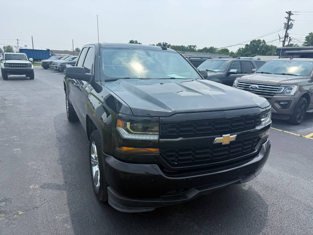2019 Chevrolet Silverado 1500 LD Custom — Pickup Truck — 141,201 mi — Lebanon, TN