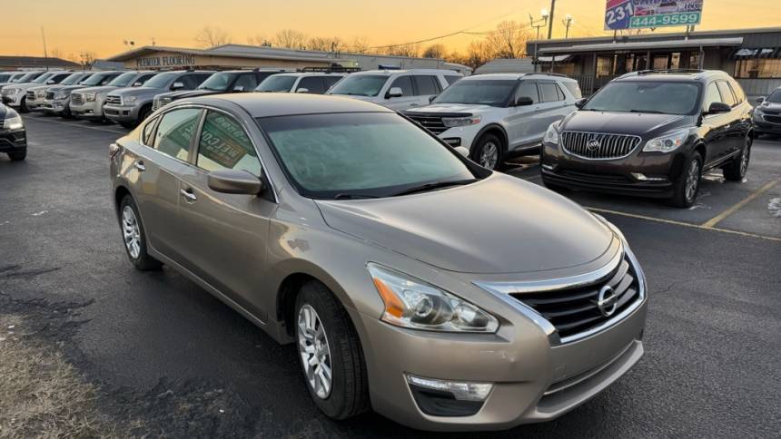 2014 Nissan Altima 2.5 S — Sedan — 129,277 mi — Lebanon, TN