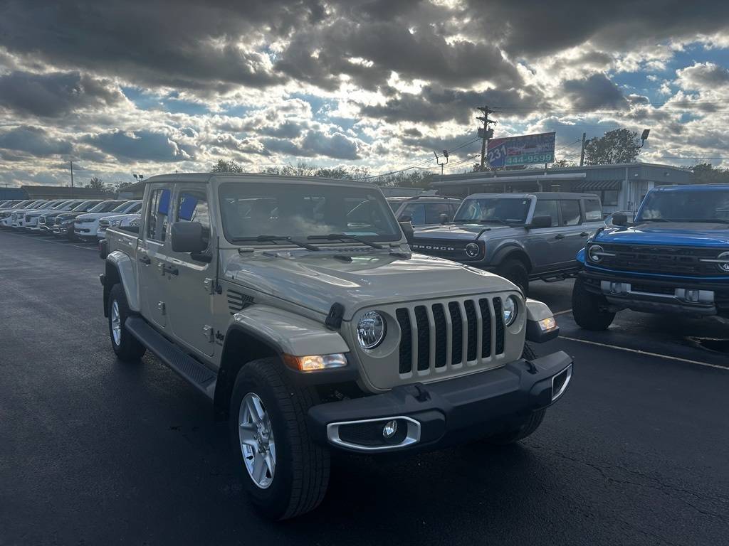2020 Jeep Gladiator Sport S — Pickup Truck — 58,129 mi — Lebanon, TN