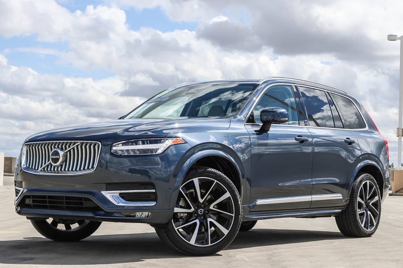 2023 Volvo XC90 Plus — SUV — 33,565 mi — Fresno, CA