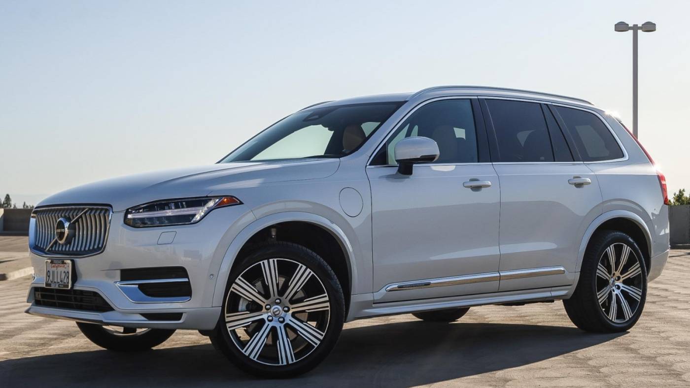 2024 Volvo XC90 Recharge T8 Ultimate Bright Theme 7P