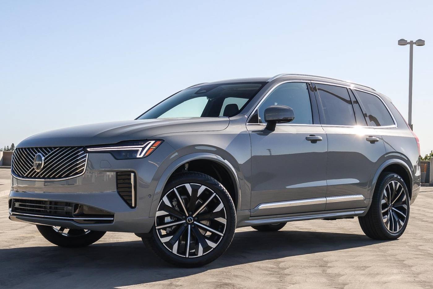 2025 Volvo XC90 Plus — SUV — 68 mi — Fresno, CA
