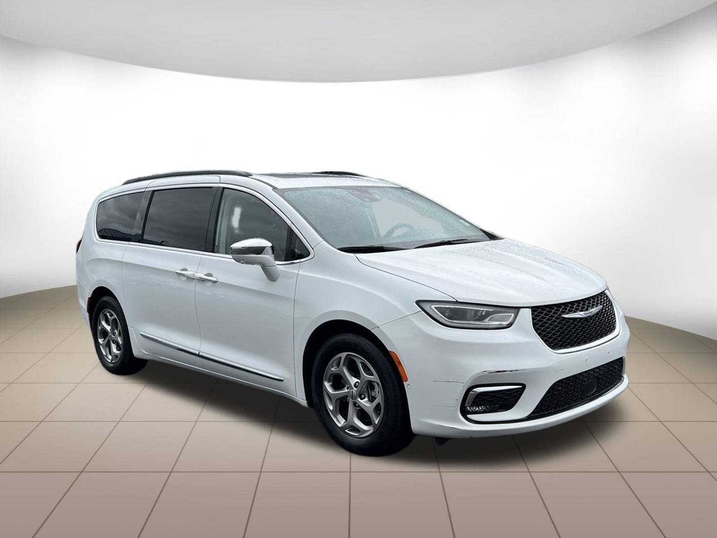 2022 Chrysler Pacifica Limited — Minivan — 71,768 mi — Burlington, WA