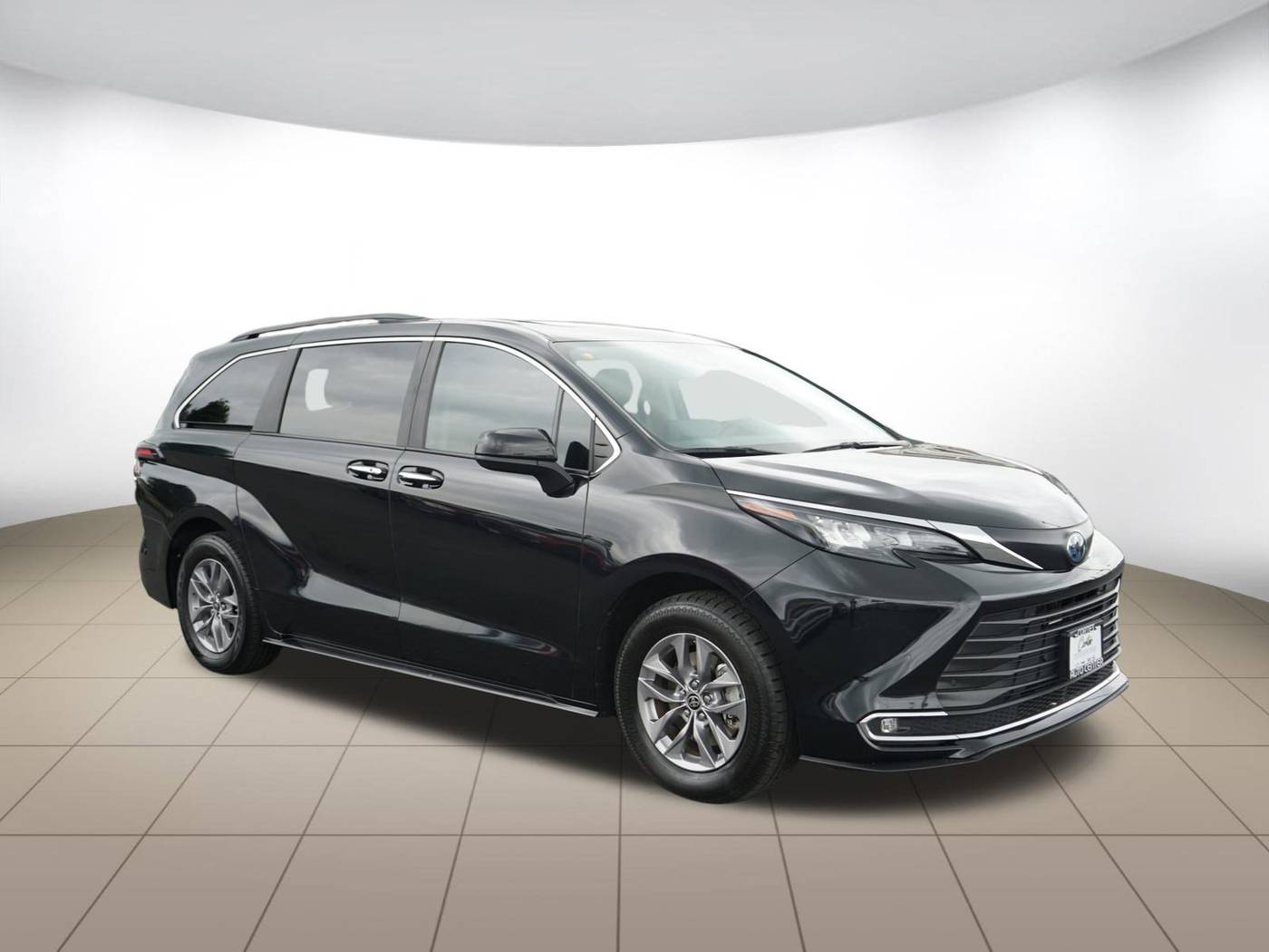 2024 Toyota Sienna XLE — Minivan — 57,252 mi — Burlington, WA