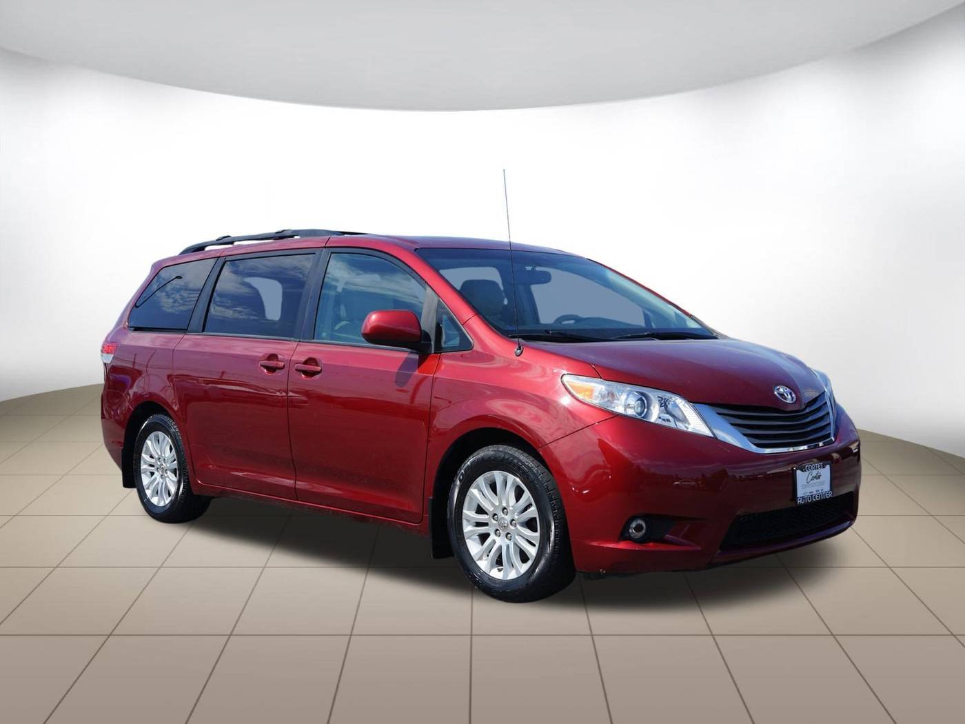 2011 Toyota Sienna XLE — Minivan — 135,755 mi — Burlington, WA