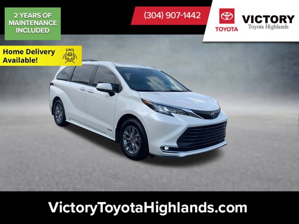 2021 Toyota Sienna XLE — Minivan — 80,350 mi — Triadelphia, WV