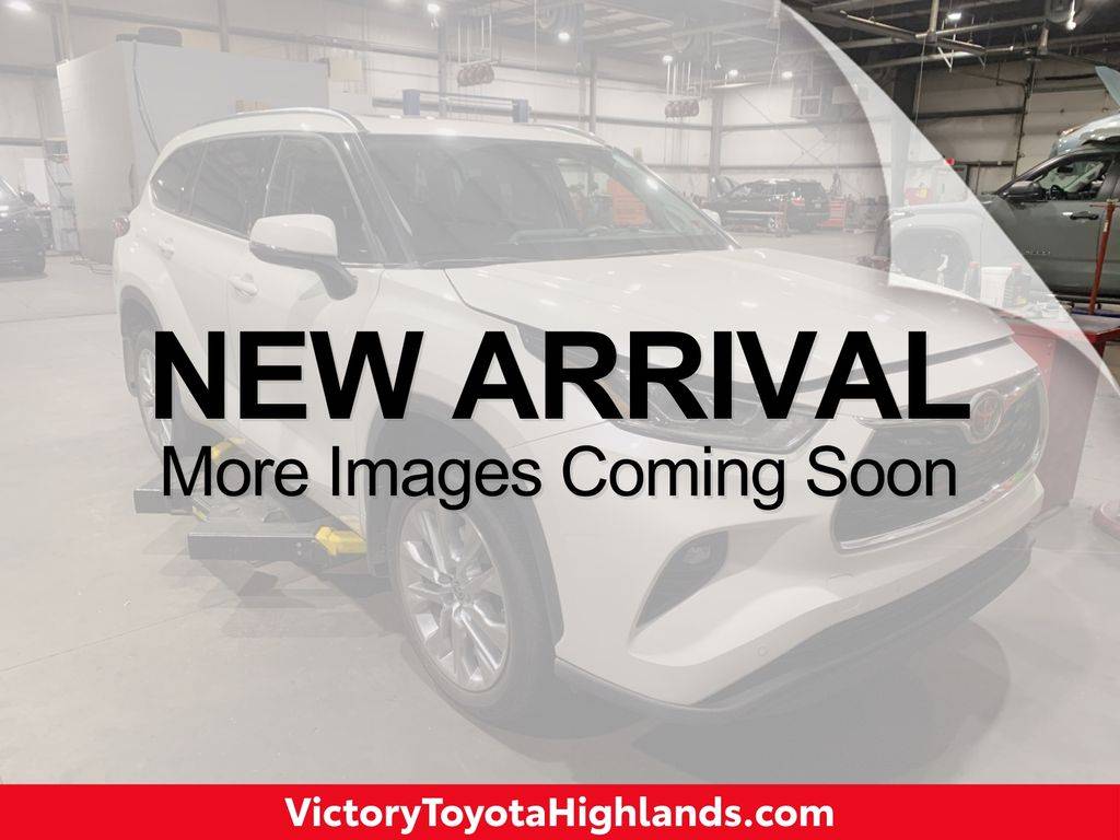 2021 Toyota Highlander Limited — SUV — 19,950 mi — Triadelphia, WV