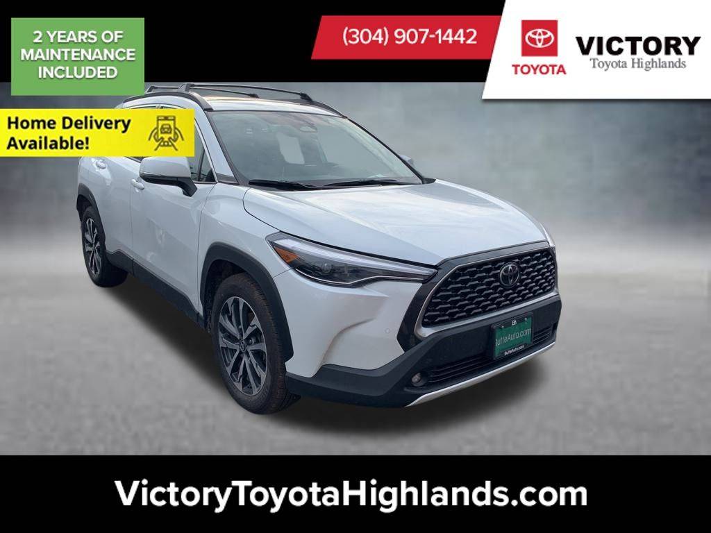 2024 Toyota Corolla Cross XLE — SUV — 8,512 mi — Triadelphia, WV