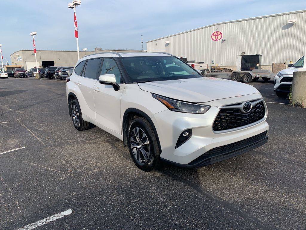 2024 Toyota Highlander XLE — SUV — 35,624 mi — Triadelphia, WV