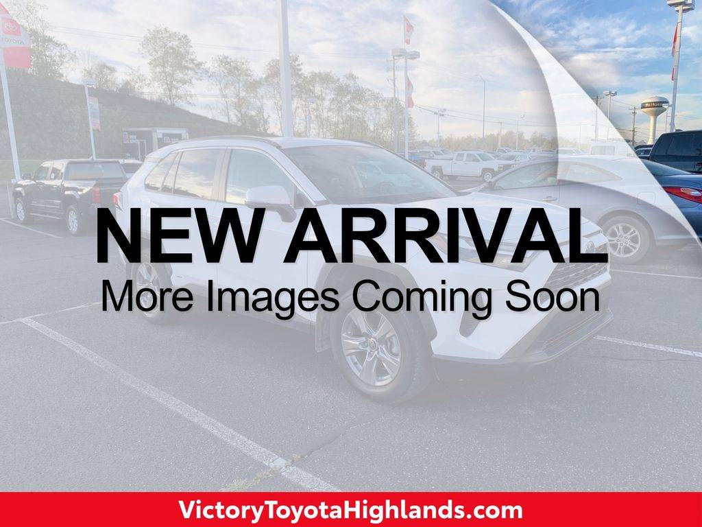 2022 Toyota RAV4 Hybrid XLE — SUV — 30,719 mi — Triadelphia, WV