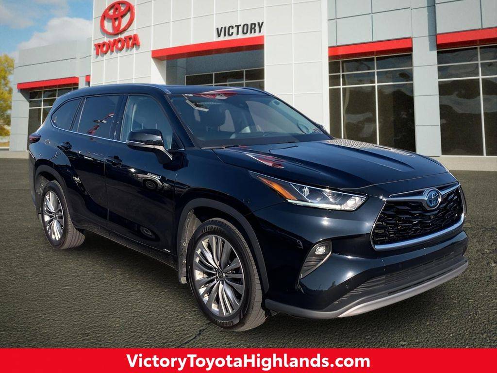2021 Toyota Highlander Hybrid Platinum — SUV — 69,034 mi — Triadelphia, WV