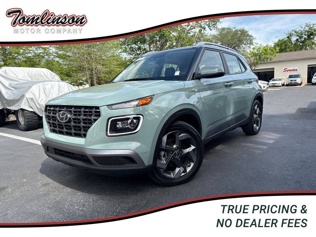 2025 Hyundai Venue Limited — SUV — 886 mi — Gainesville, FL