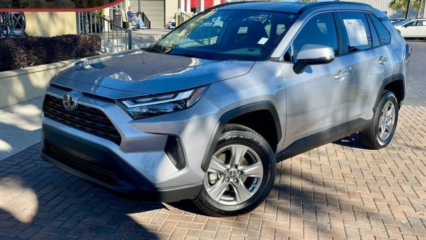 2022 Toyota RAV4 XLE — SUV — 20,578 mi — Gainesville, FL