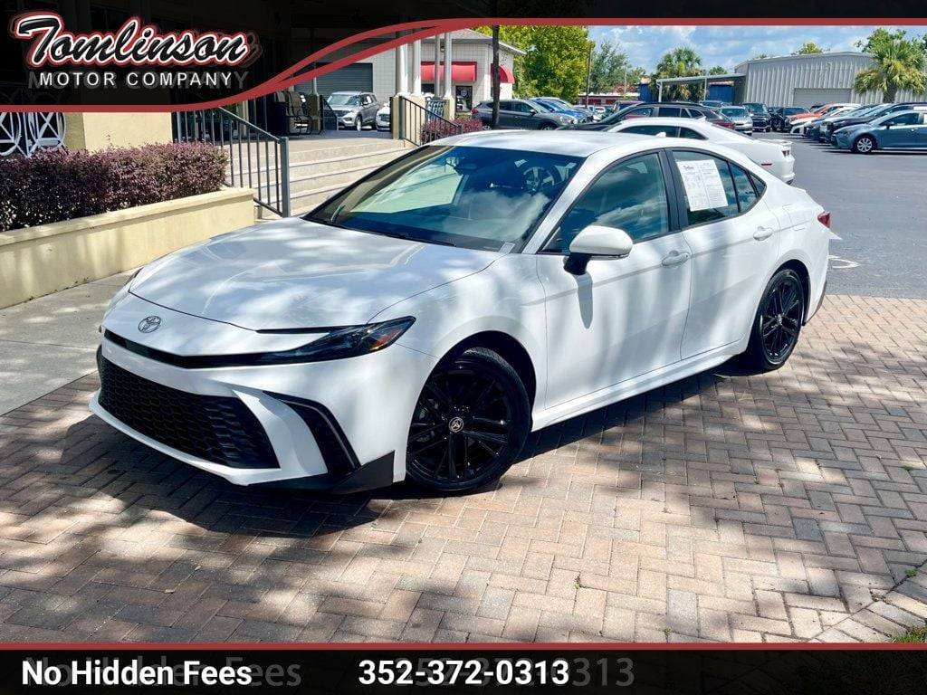 2025 Toyota Camry SE — Sedan — 7,025 mi — Gainesville, FL