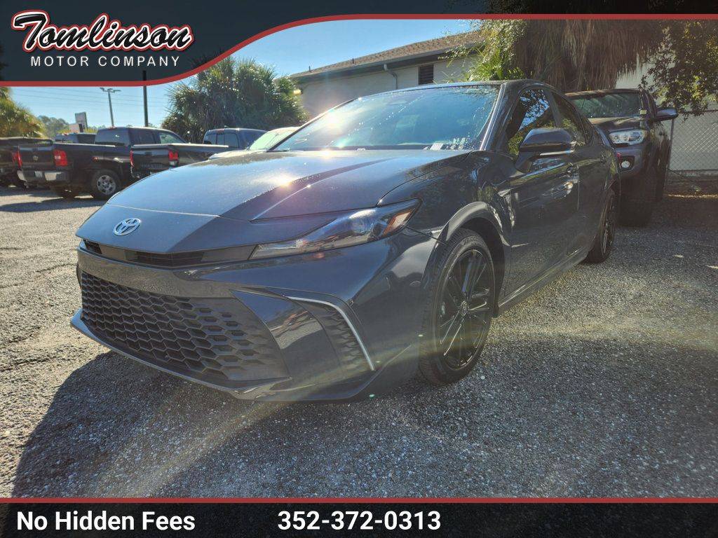 2025 Toyota Camry Hybrid SE — Sedan — 11,618 mi — Gainesville, FL