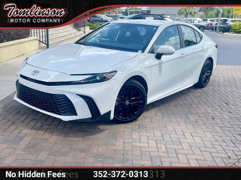2025 Toyota Camry SE — Sedan — 1,948 mi — Gainesville, FL