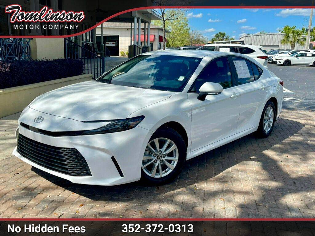 2025 Toyota Camry LE — Sedan — 4,224 mi — Gainesville, FL