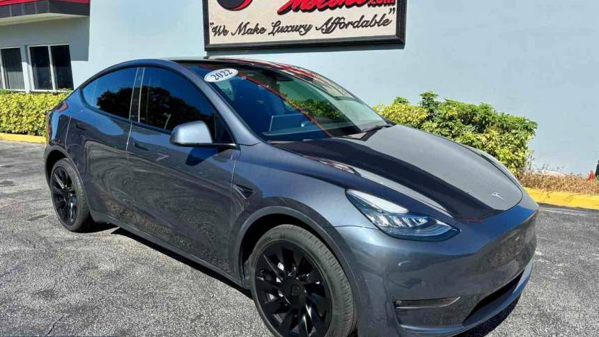 2022 Tesla Model Y Long Range — SUV — 30,899 mi — Melbourne, FL
