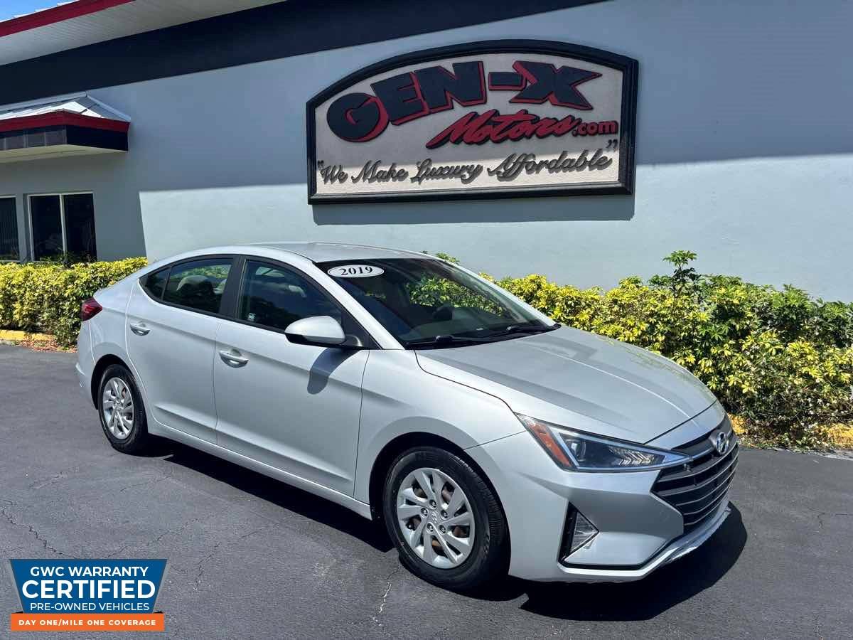 2019 Hyundai Elantra SE — Sedan — 25,228 mi — Melbourne, FL