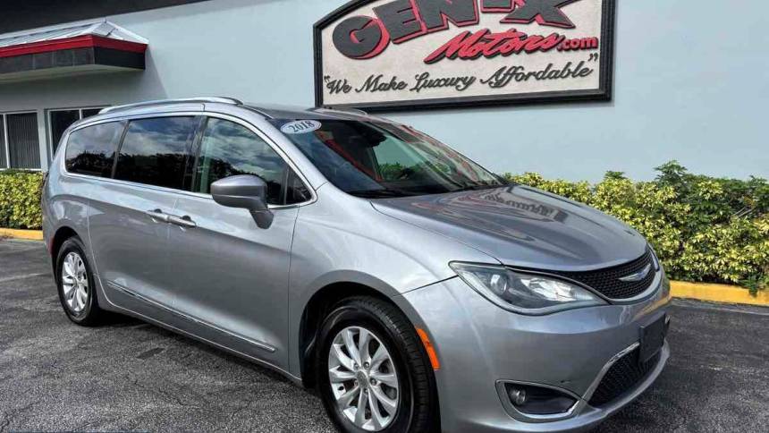 2018 Chrysler Pacifica Touring L — Minivan — 102,933 mi — Melbourne, FL