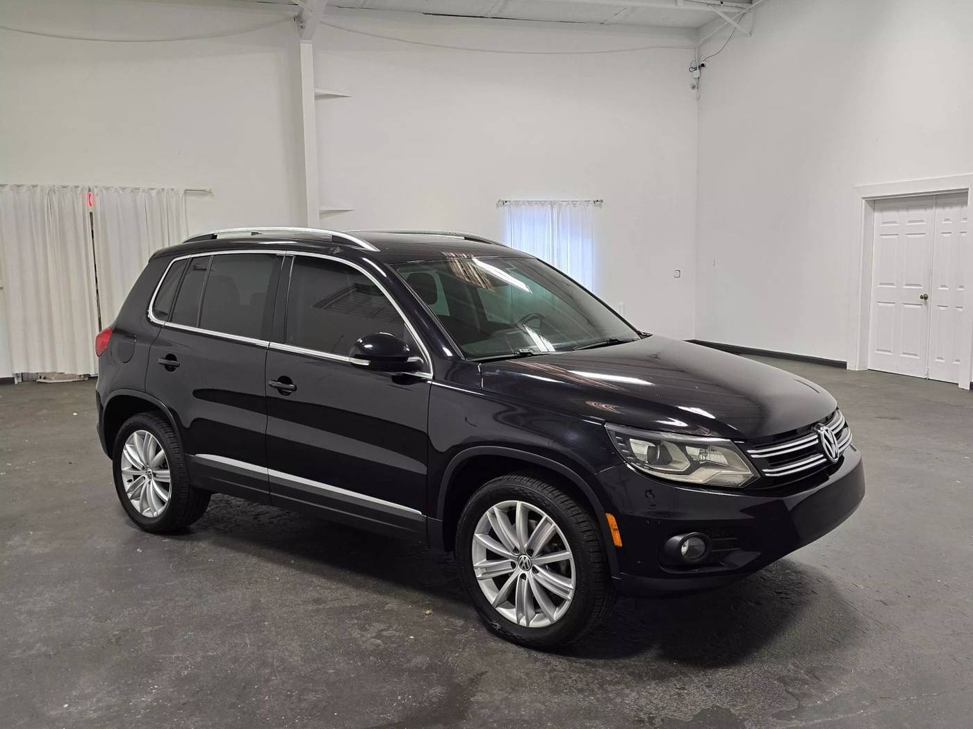 2016 Volkswagen Tiguan SE — SUV — 90,225 mi — Duluth, GA
