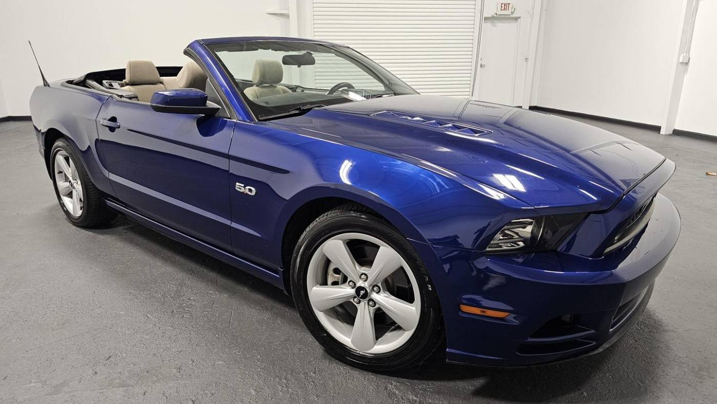 2013 Ford Mustang GT — Convertible — 75,316 mi — Duluth, GA