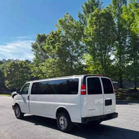 2019 Chevrolet Express Passenger LS — Passenger Van — 119,300 mi — Duluth, GA