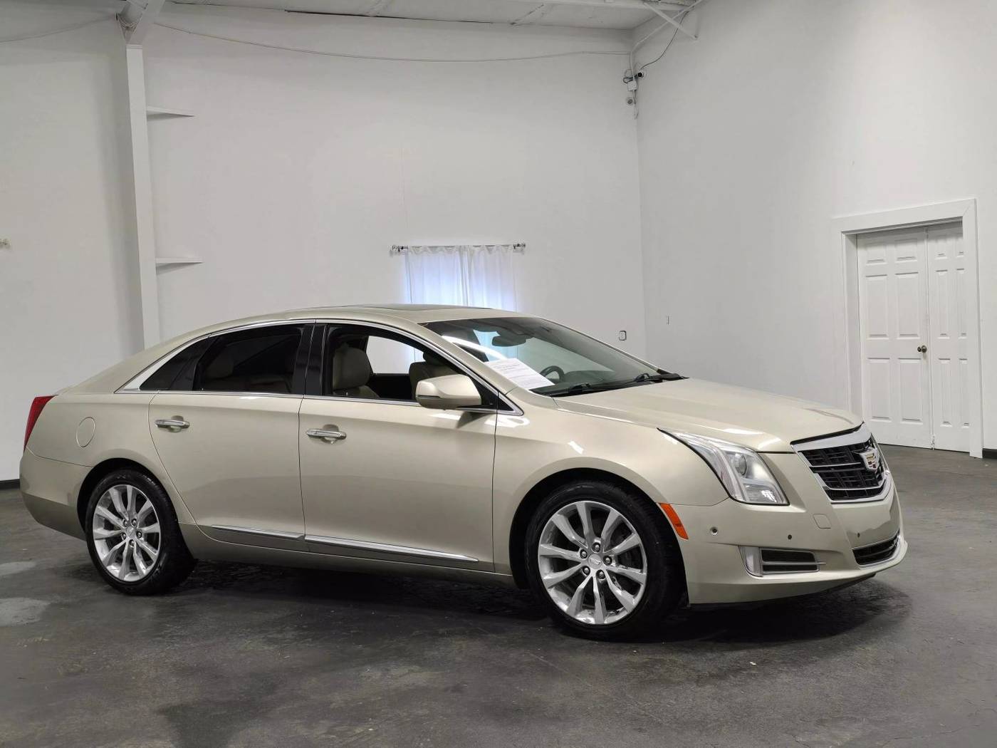2016 Cadillac XTS Luxury Collection — Sedan — 52,192 mi — Duluth, GA