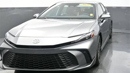 2025 Toyota Camry SE — Sedan — 5 mi — Daphne, AL