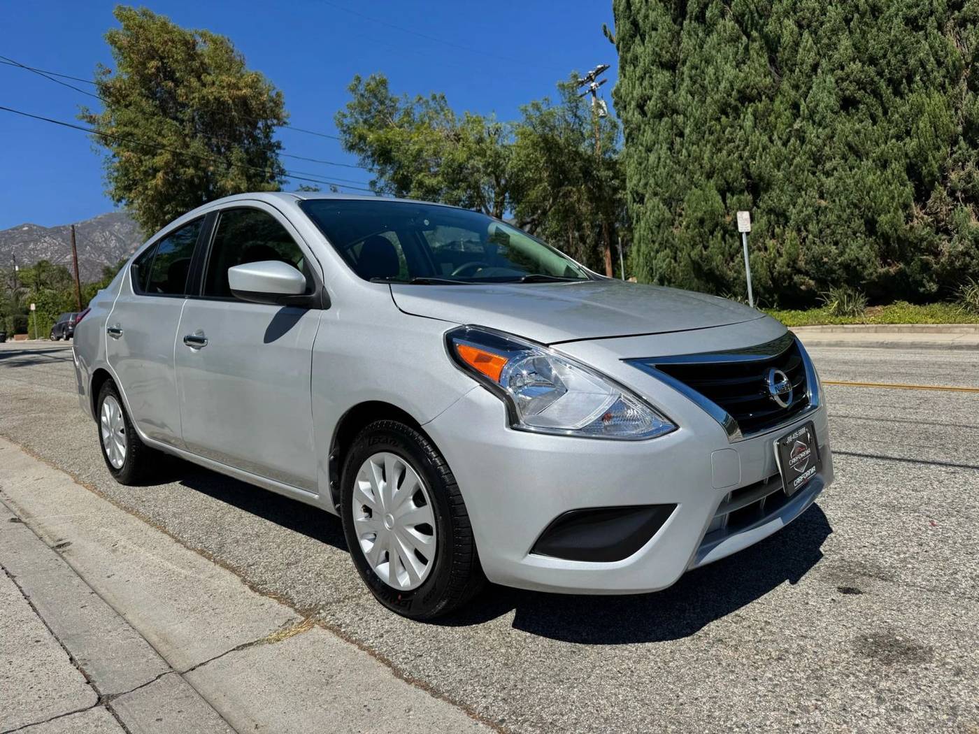 2019 Nissan Versa SV — Sedan — 69,044 mi — La Crescenta, CA