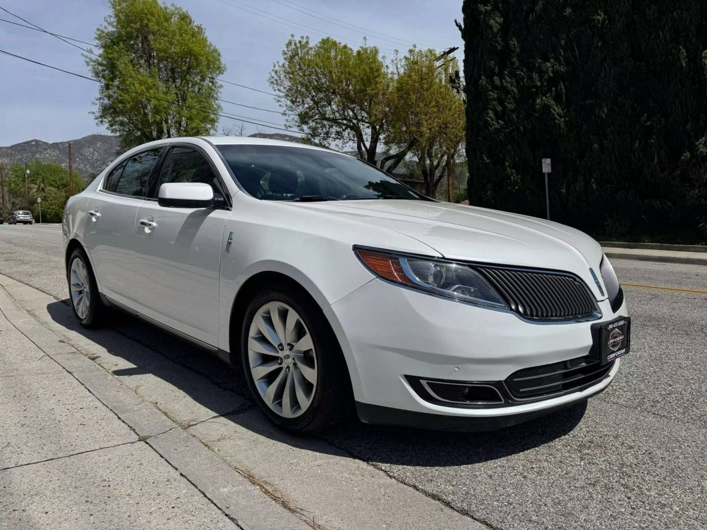 2013 Lincoln MKS Standard — Sedan — 89,890 mi — La Crescenta, CA