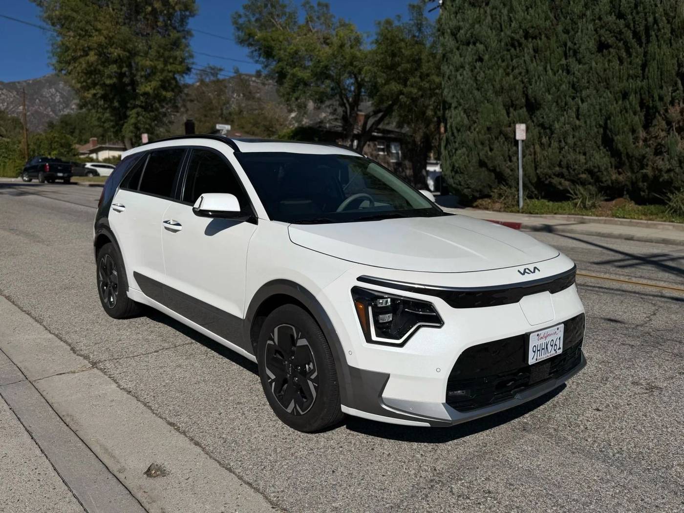 2023 Kia Niro EV Wave — SUV — 4,323 mi — La Crescenta, CA