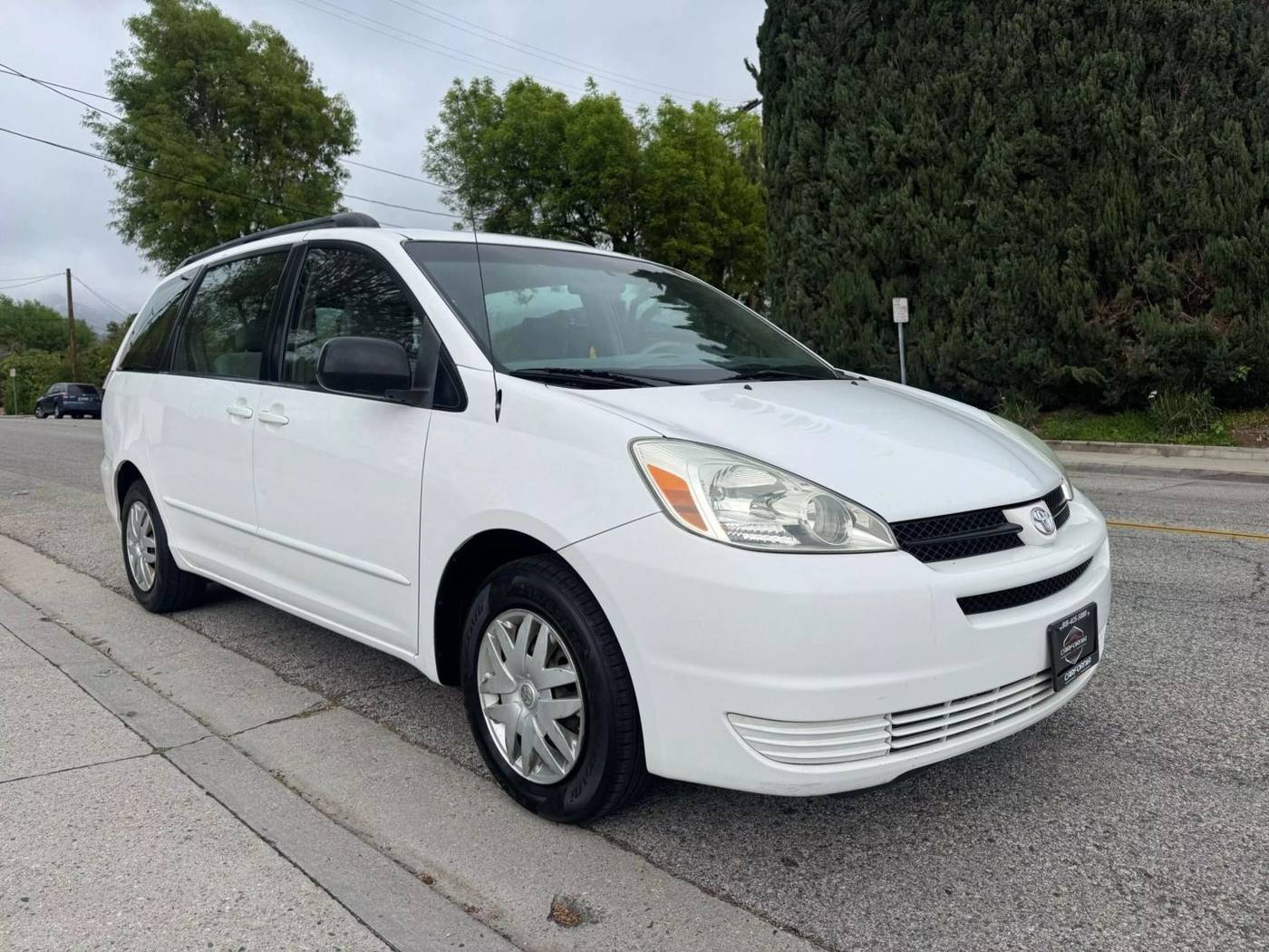 2005 Toyota Sienna CE — Minivan — 70,104 mi — La Crescenta, CA