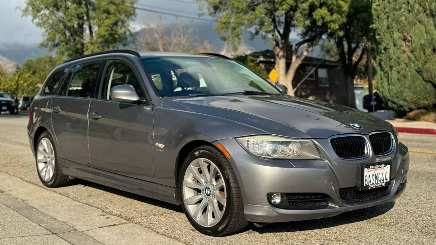 2012 BMW 3 Series 328i — Sedan — 106,847 mi — La Crescenta, CA