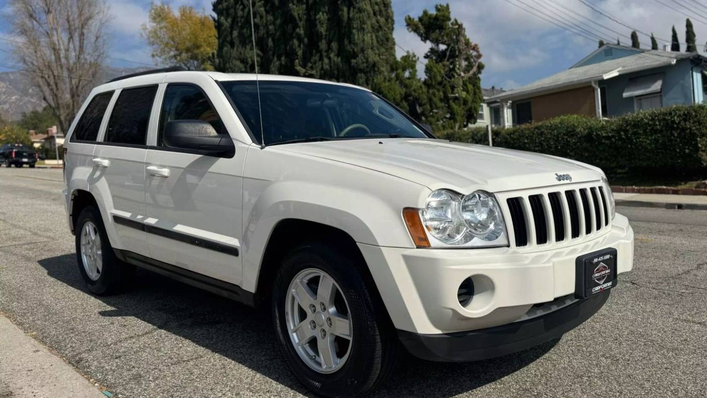 2007 Jeep Grand Cherokee Laredo — SUV — 106,949 mi — La Crescenta, CA