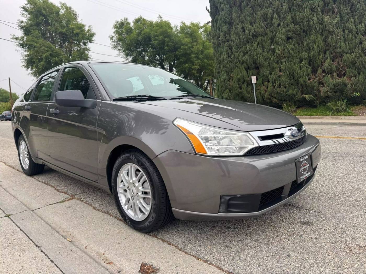 2009 Ford Focus SE — Sedan — 86,916 mi — La Crescenta, CA