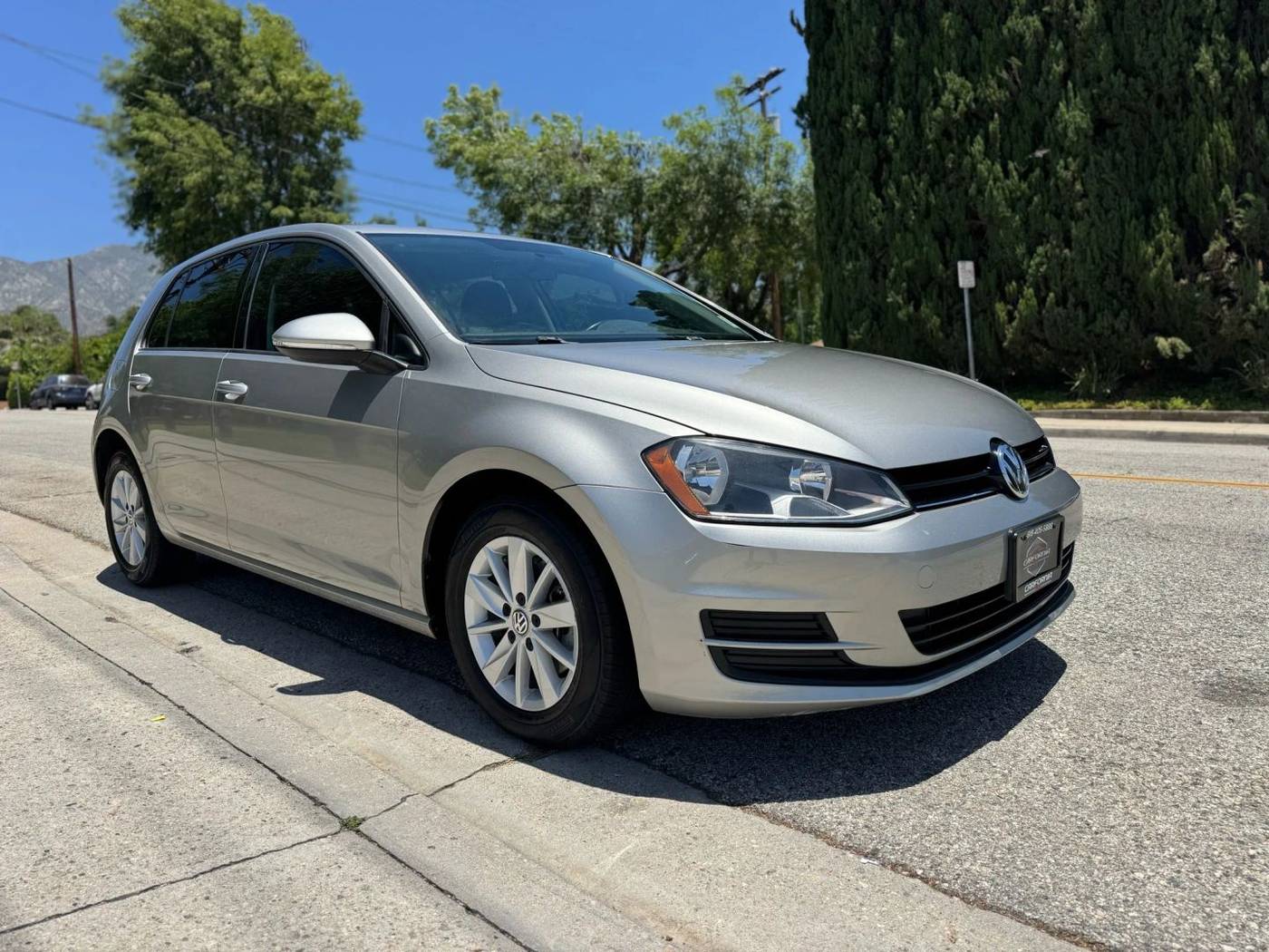 2016 Volkswagen Golf TSI S — Hatchback — 74,970 mi — La Crescenta, CA