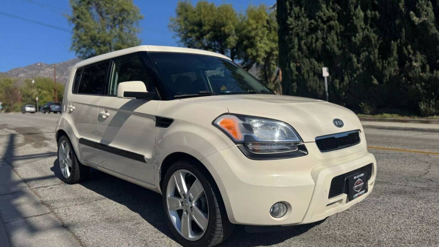 2011 Kia Soul ! — Hatchback — 80,317 mi — La Crescenta, CA