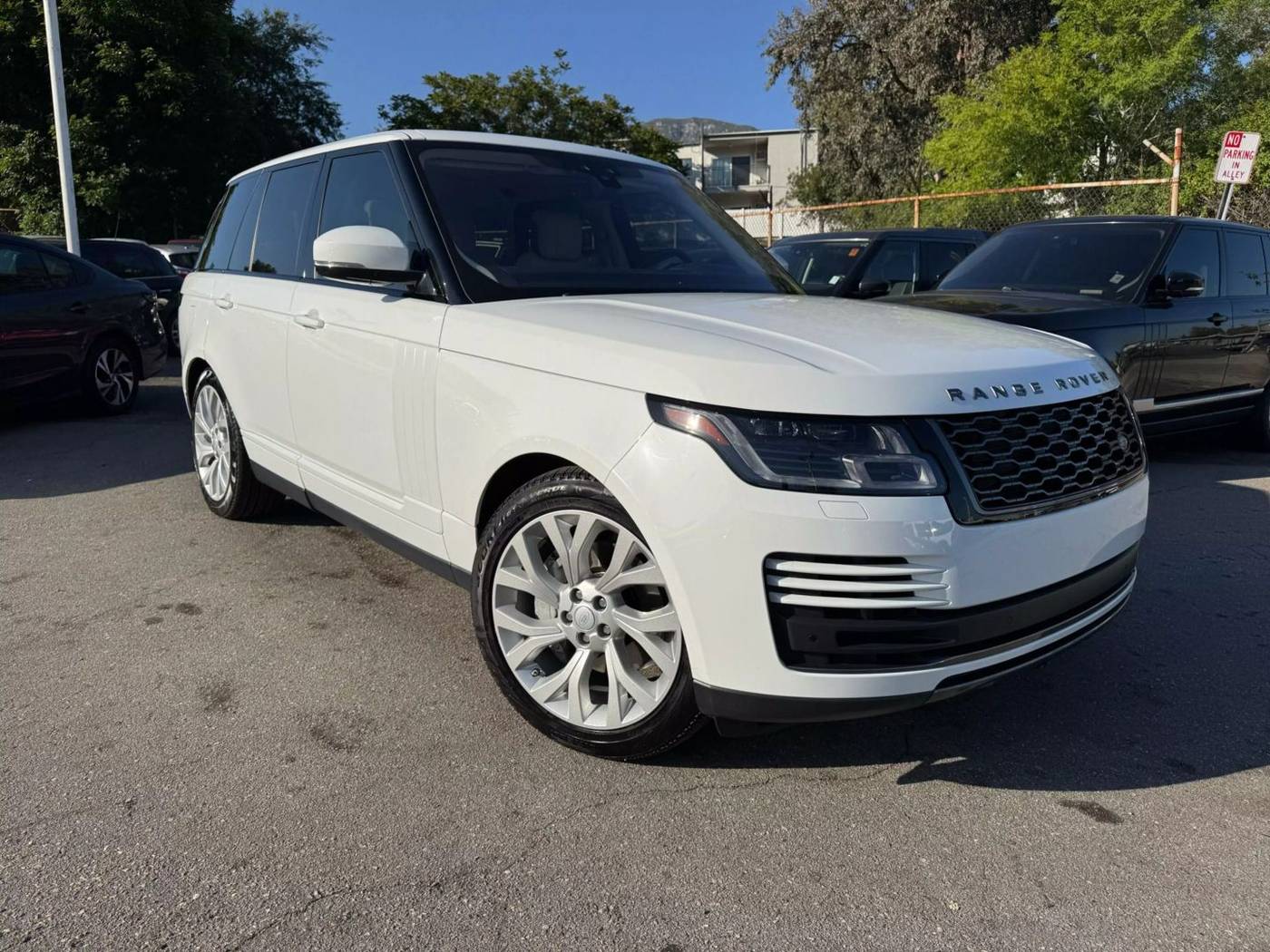 2021 Land Rover Range Rover Standard — SUV — 19,995 mi — La Crescenta, CA