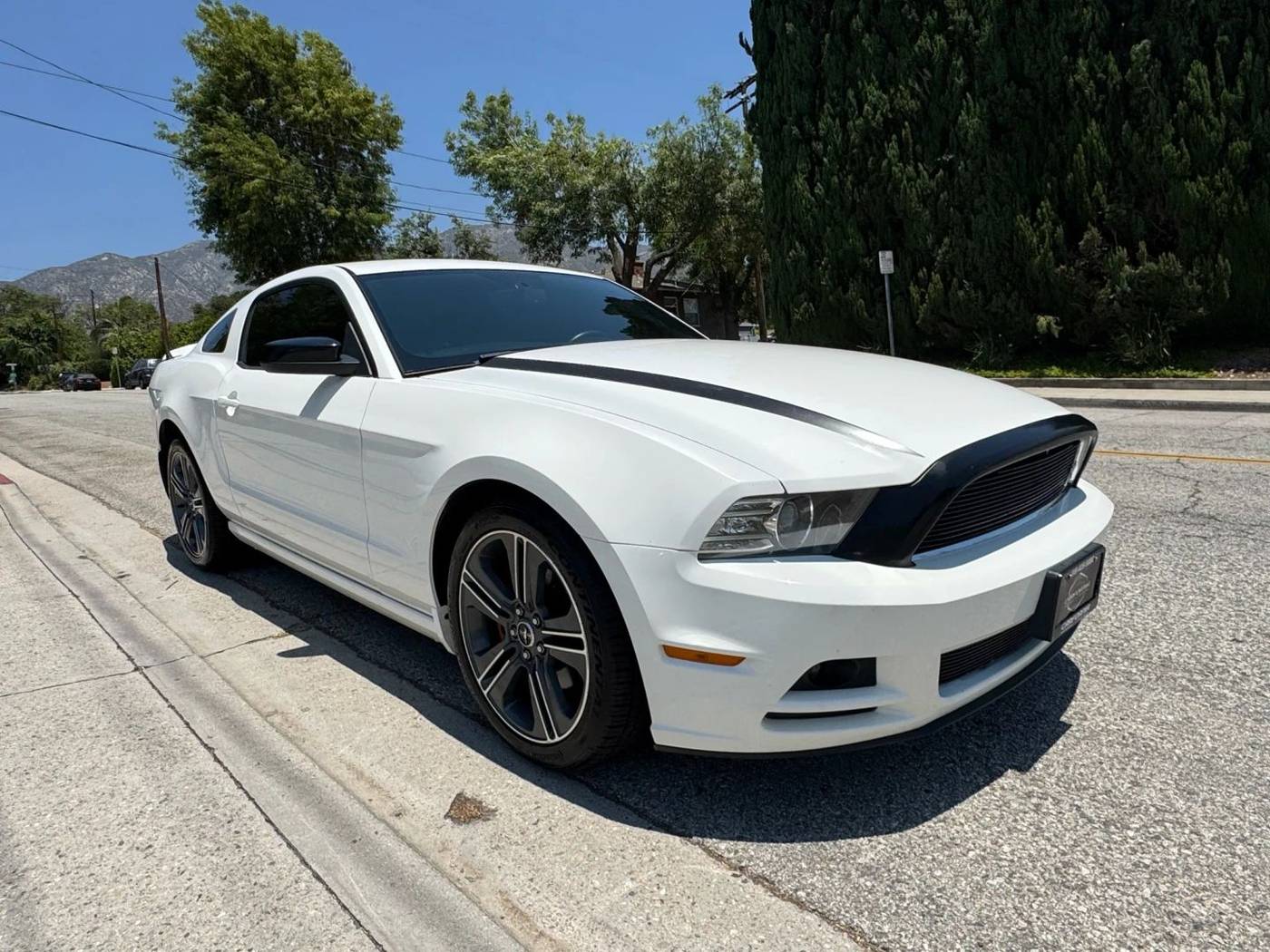 2013 Ford Mustang V6 — Coupe — 109,797 mi — La Crescenta, CA