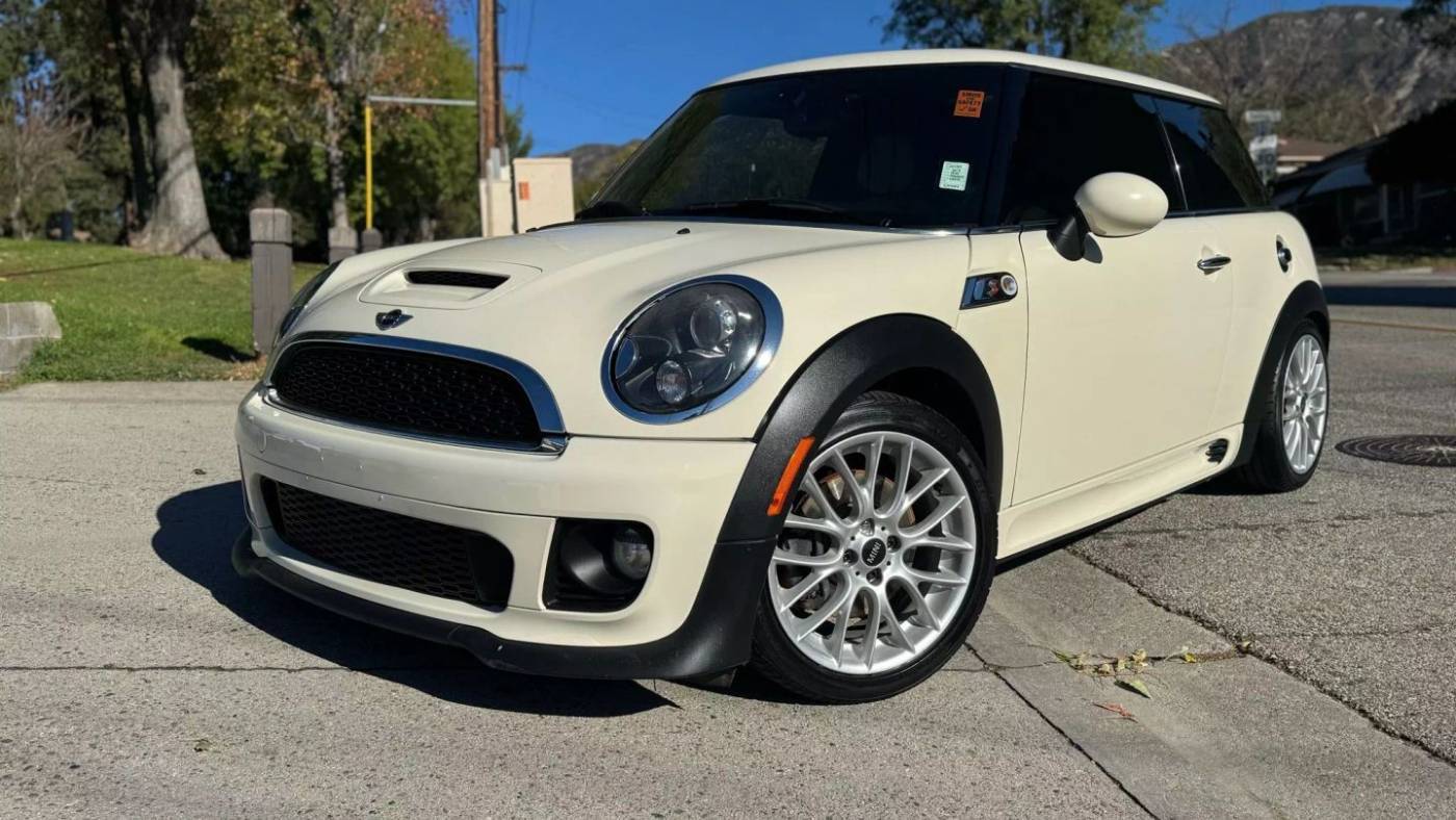 2013 MINI Hardtop Cooper S — Hatchback — 83,557 mi — La Crescenta, CA