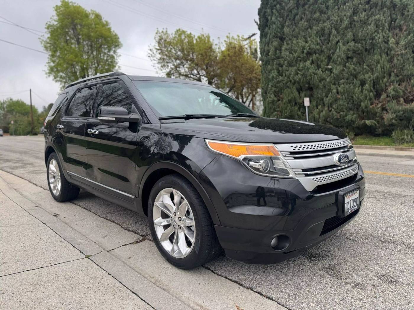 2013 Ford Explorer XLT — SUV — 129,075 mi — La Crescenta, CA