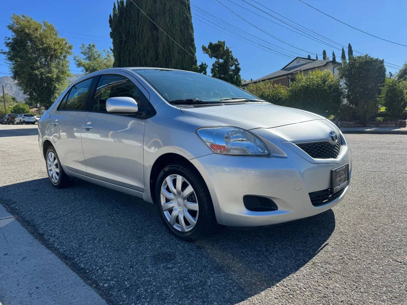 2012 Toyota Yaris Standard — Sedan — 118,709 mi — La Crescenta, CA
