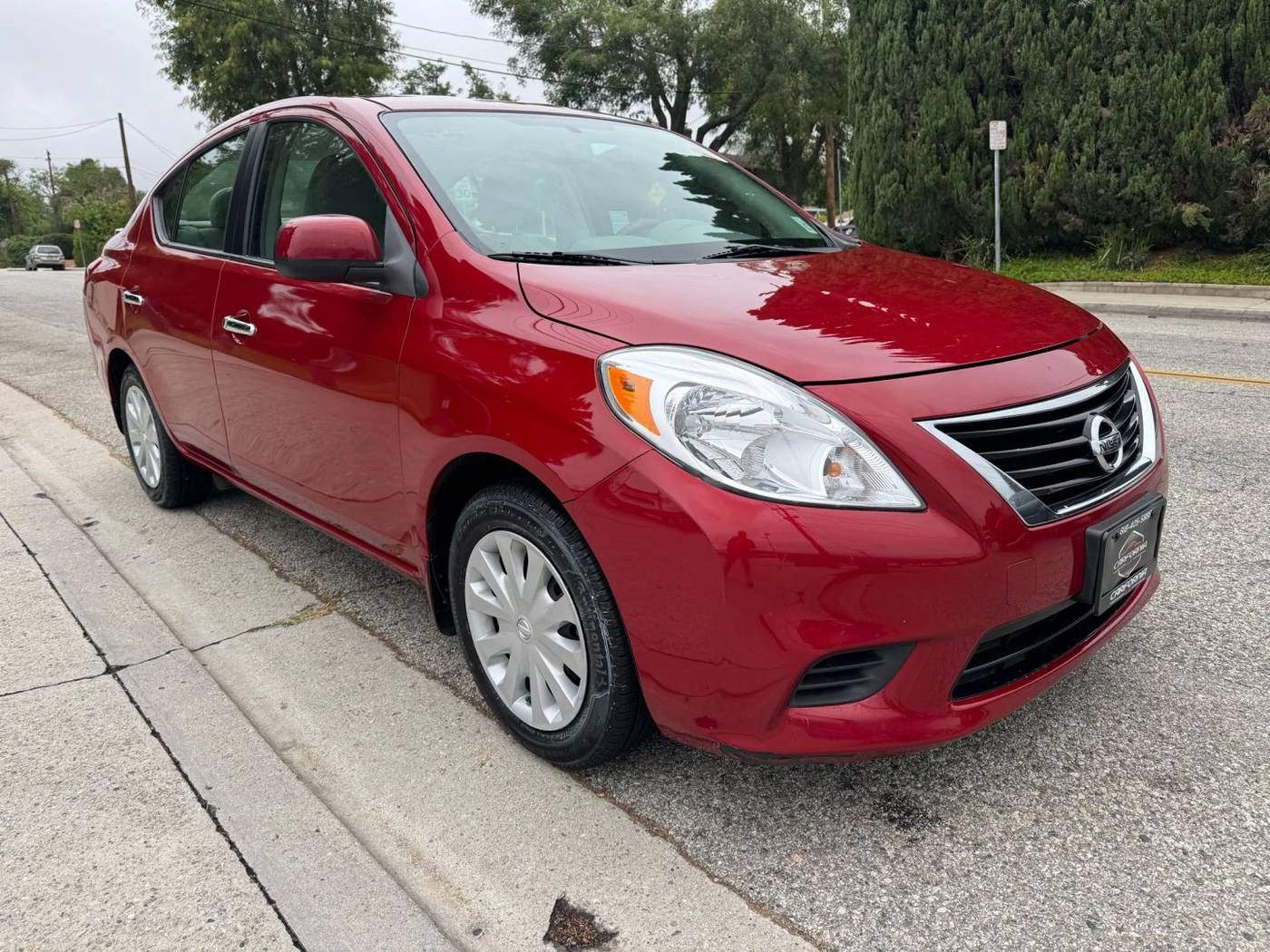 2013 Nissan Versa SV — Sedan — 83,983 mi — La Crescenta, CA