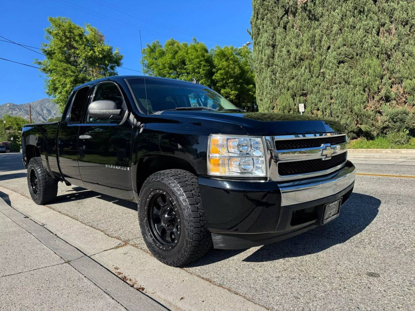 2008 Chevrolet Silverado 1500 WT — Pickup Truck — 110,434 mi — La Crescenta, CA